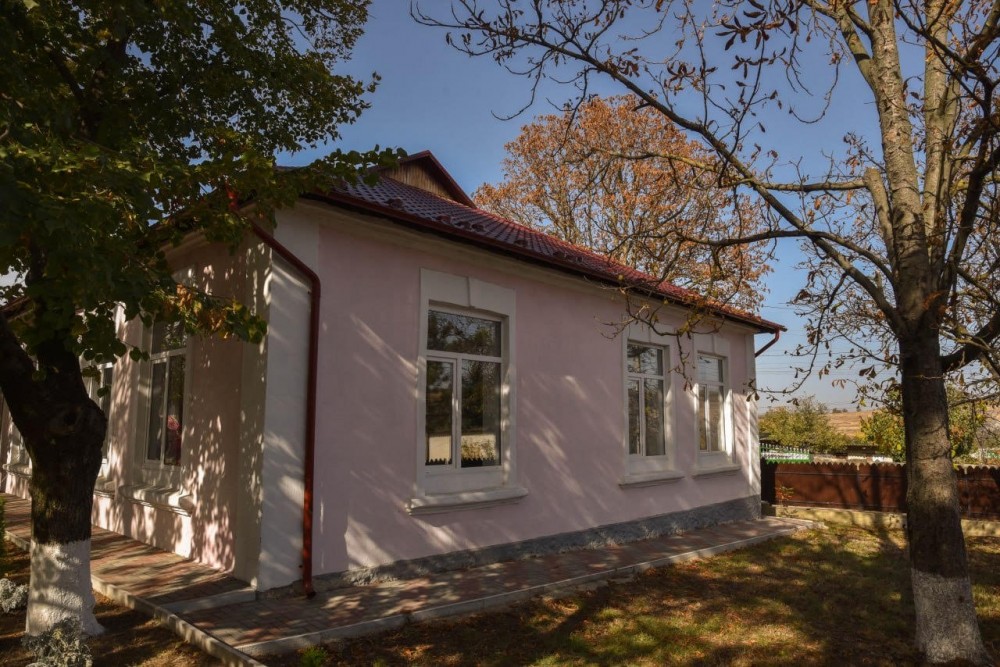 FOTO // Bucurie mare în satul Pohorniceni, raionul Orhei. Casa de Cultură a fost complet renovată de echipa lui Șor